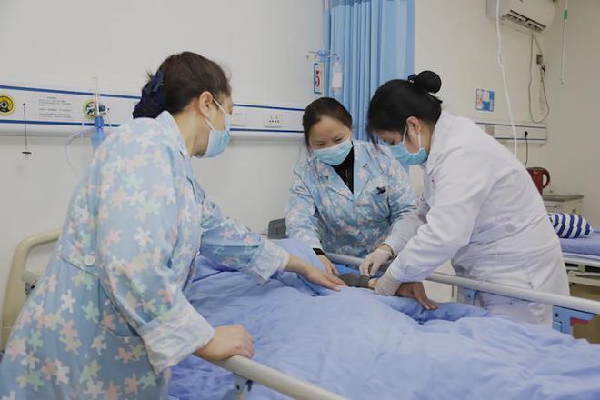 取消护工 无陪护 病房将全国推行 住院花费会变更高吗
